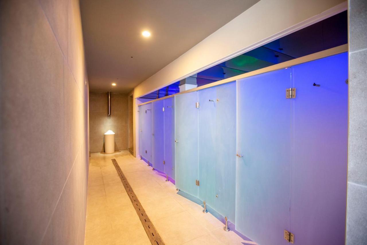 Panafrica Hotel Boutique & Spa Bata Esterno foto