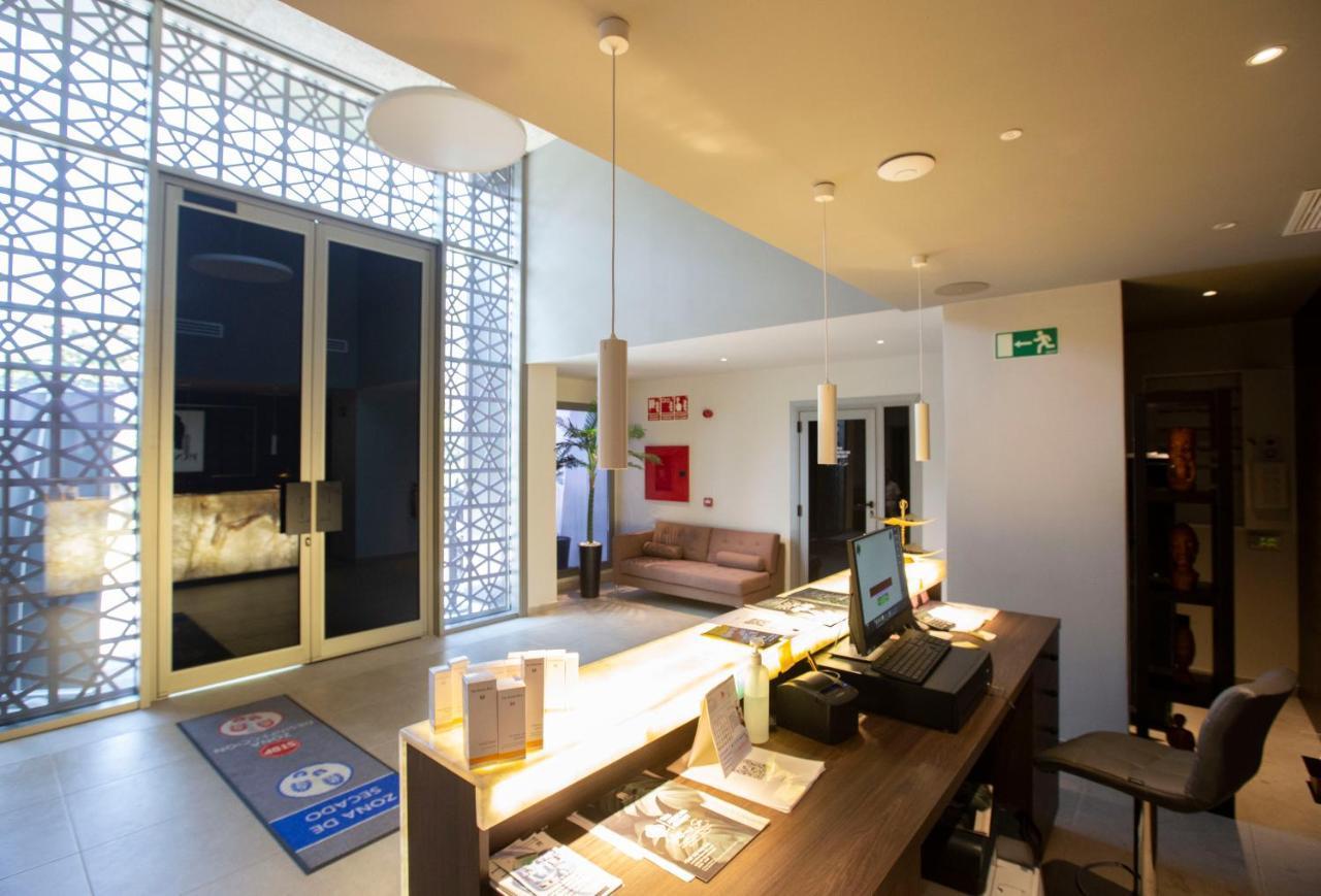 Panafrica Hotel Boutique & Spa Bata Esterno foto