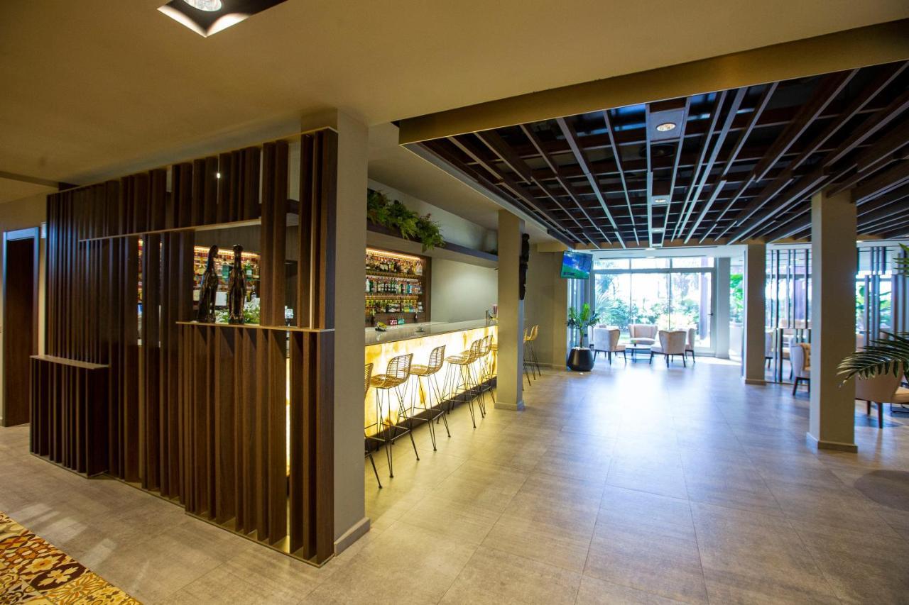 Panafrica Hotel Boutique & Spa Bata Esterno foto
